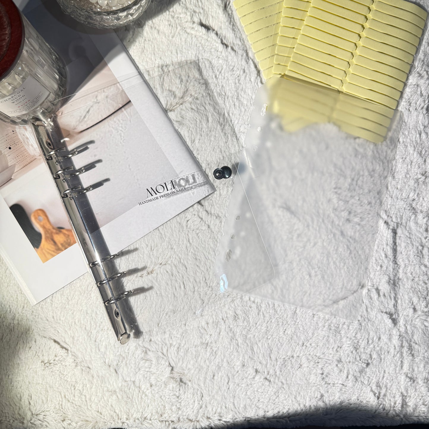 MOLI Press-On Nail Storage Booklet