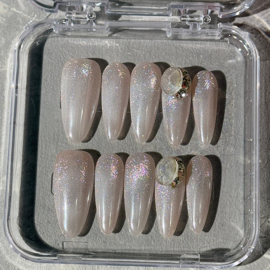 Shinny Glam