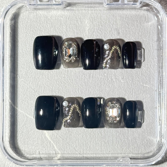 Black Chain Sparkle