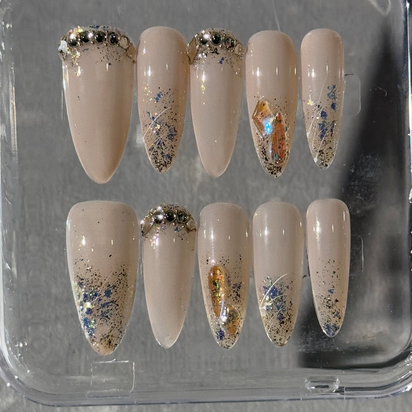 Gold Elegant